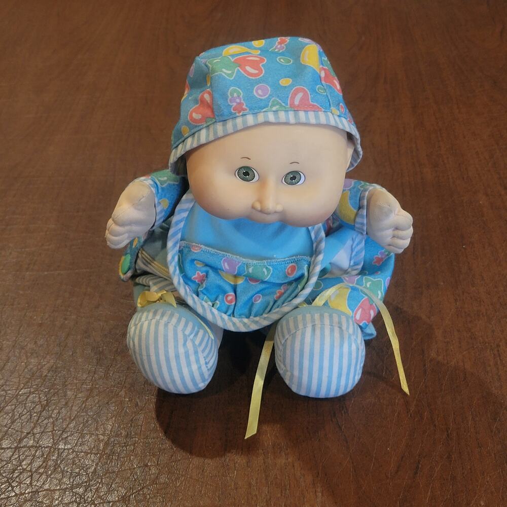 Vintage Cabbage Patch Kids Doll Love N Care Baby Toddler Collection 1992